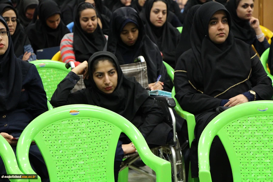 برگزاری کارگاه سبک زندگی سالم با سخنرانی آیت الله سید حسین حایری قمی  در سالن اجتماعات آموزشکده فنی وحرفه ای دختران نجف اباد برگزار گردید 6