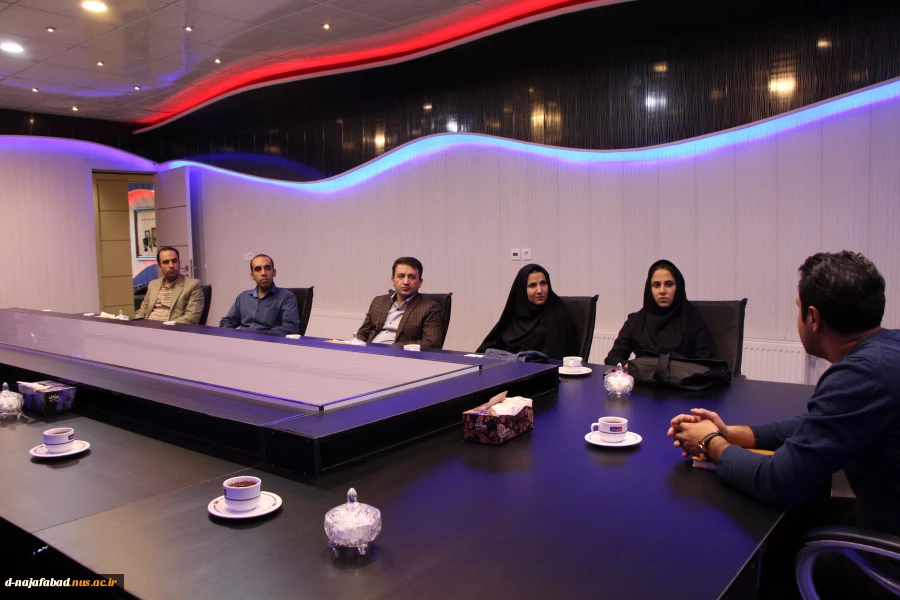 بازدیدریاست،معاونین و مدیر گروههای آموزشکده دختران نجف آباداز کارخانه فناور پلاستیک سپاهان  9