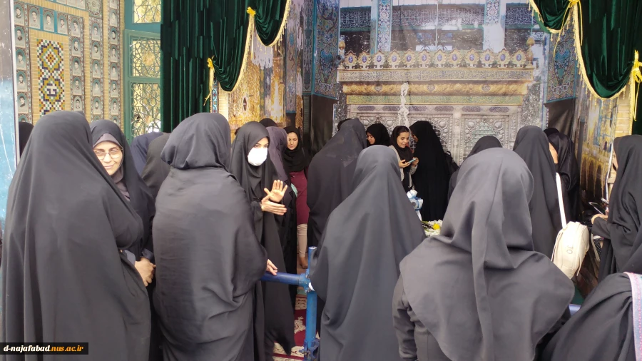 حضور مسئولین دانشکده معاونین ،حراست ،کارکنان ودانشجویان دختران نجف اباد  در راهپیمایی روز سیزده ابان 3