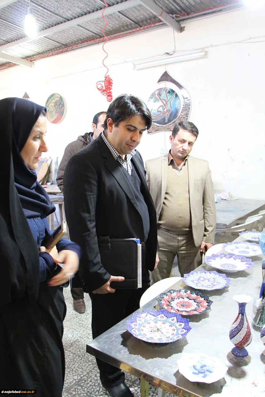 بازدید مدیرکل امور پژوهشی دانشگاه فنی وحرفه ای جناب آقای دکتر رجایی ازمرکز کارآفرینی وخلاقیت ونوآوری ودستاوردهای دانشجویان آموزشکده فنی وحرفه ای دختران نجف آباد 12
