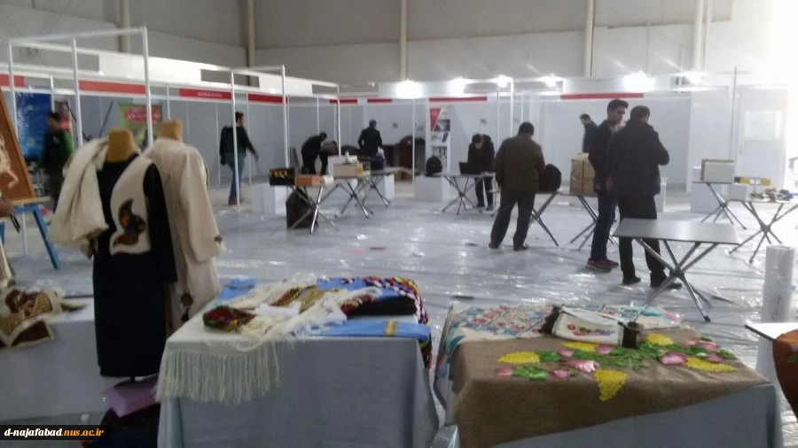 حضور فعال دانشکده فنی وحرفه ای دختران نجف آباد در هجدهمین نمایشگاه پژوهش، فناوری و فن بازار با ارائه دستاوردهای دانشجویان درغرفه دانشگاه فنی وحرفه ای کشور 5