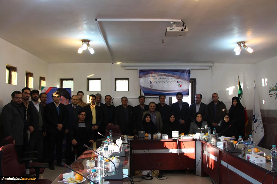 انعقاد تفاهم نامه فی مابین دانشکده دختران نجف آباد ودفتر فدراسیون جهانی مخترعان در جمهوری اسلامی ایران 11