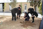کاشت نهال درروز درختکاری با حضور ریاست و،معاونین ودانشجویان باشعار هردانشجو یک درخت 6