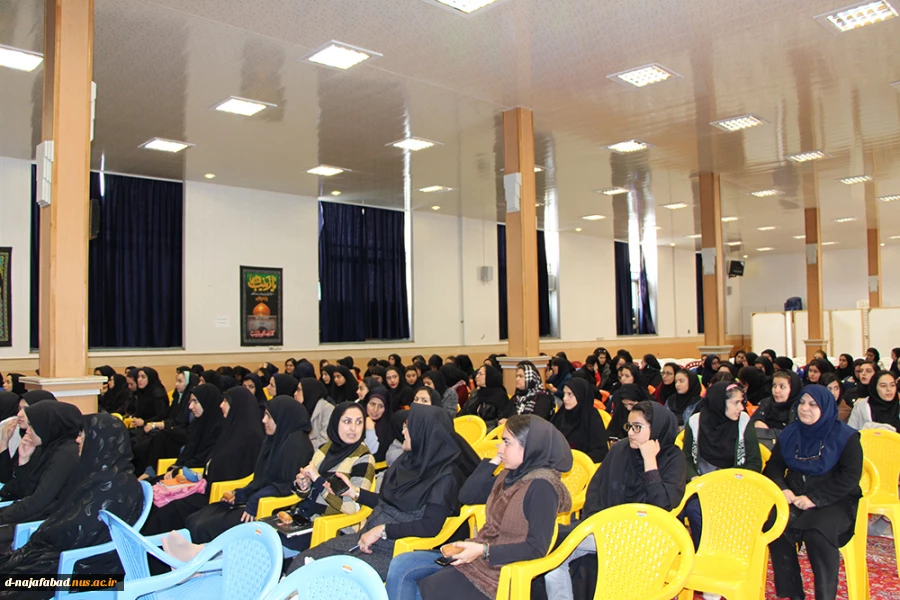 جلسه توجیهی دانشجویان جدید الورود آموزشکده دختران نجف آباد  برگزار شد 5