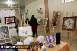 برگزاری نمایشگاه به مناسبت هفته پژوهش در آموزشکده دختران نجف آباد 6
