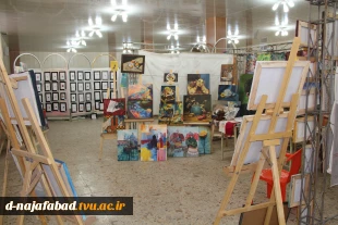 برگزاری نمایشگاه به مناسبت هفته پژوهش در آموزشکده دختران نجف آباد 8