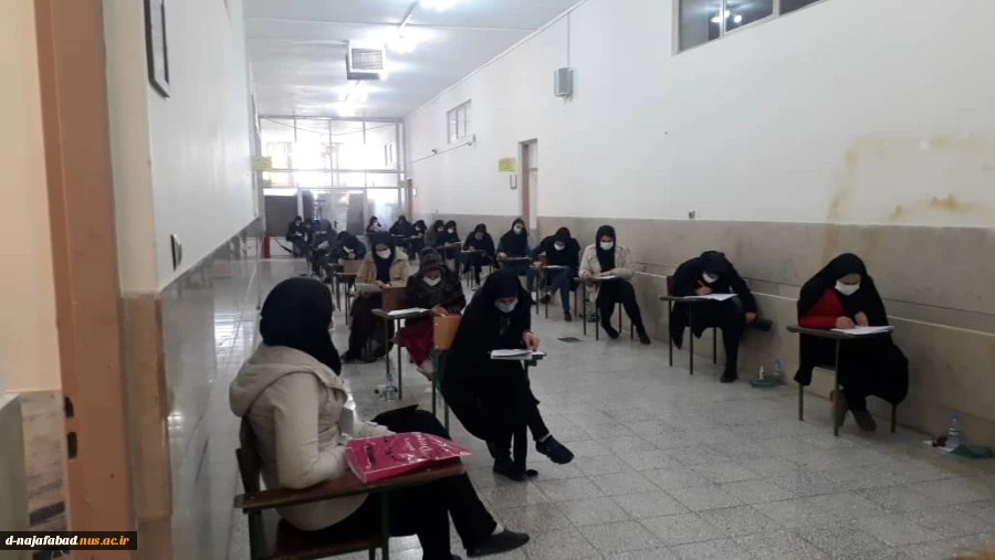 هشتمین آزمون استخدامی متمرکز دستگاه های اجرایی به میزبانی آموزشکده دختران نجف آباد برگزار شد 3