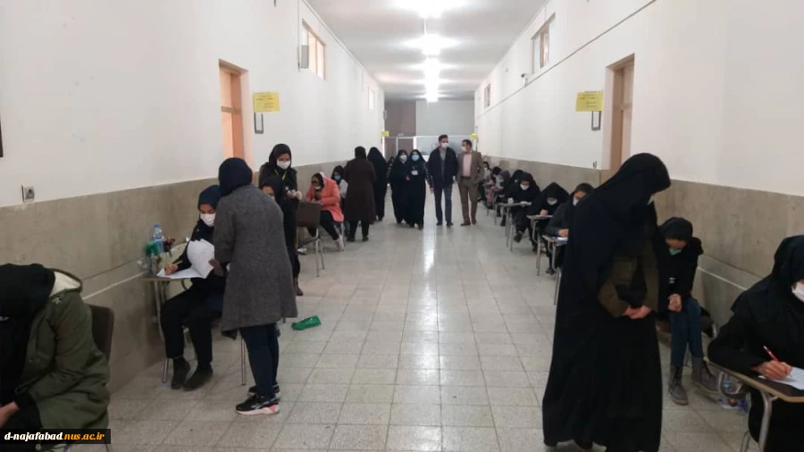هشتمین آزمون استخدامی متمرکز دستگاه های اجرایی به میزبانی آموزشکده دختران نجف آباد برگزار شد 14