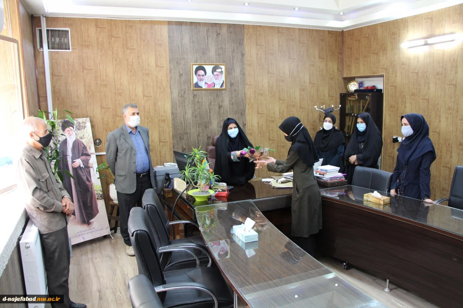 برگزاری بزرگداشت سالروز شهادت استاد مرتضی مطهری وگرامیداشت مقام معلم در آموزشکده فنی و حرفه ای دختران نجف آباد 2