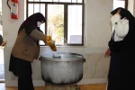 گرامیداشت ولادت حضرت فاطمه الزهرا (س) و روز زن  بهمراه پخت آش نذری در آموزشکده فنی دختران نجف آباد