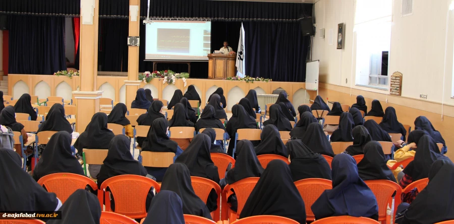 کارگاه آموزشی پیشگیری از آسیبهای اجتماعی (مواد مخدر و روان گردان ها ) با حضور جناب سرهنگ صادقی  2