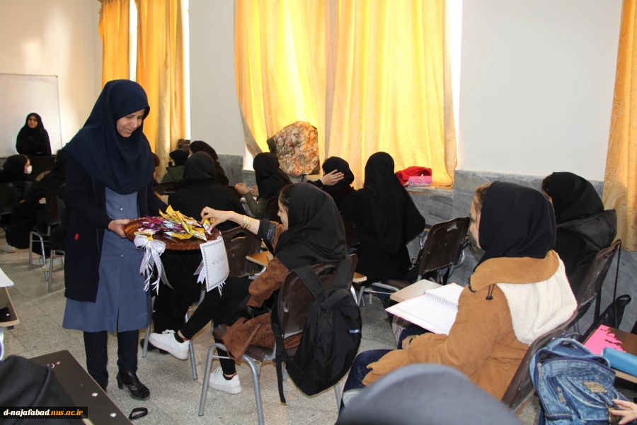 مراسم گرامیداشت روز دانشجو در آموزشکده دختران نجف آباد  برگزار شد 4