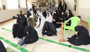 مراسم سالروز شهادت بزرگ بانوی اسلام حضرت فاطمه زهرا(س) بهمراه قرائت حدیث شریف کساء در آموزشکده  فنی و حرفه ای دختران نجف آباد 3