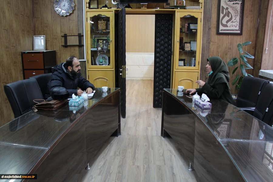 بازدید نماینده نظارت و ارزیابی وتضمین کیفیت دانشگاه فنی وحرفه ای استان اصفهان از امتحانات پایام ترم آموزشکده  دختران نجف آباد  3