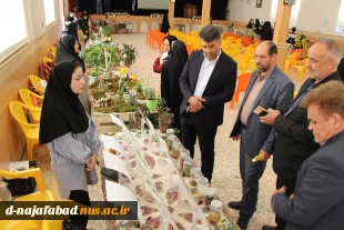 بازدیداعضای شورای شهر نجف آباد ودهیارحاجی آباد از نمایشگاه گیاهان دارویی آموزشکده ملی مهارت دختران نجف آباد« سمیه»  5